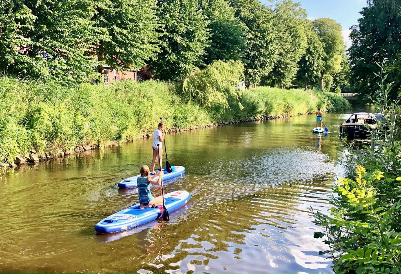 Gaestehaus Kajuete Direkt Am Wasser Friedrichstadt Extérieur photo
