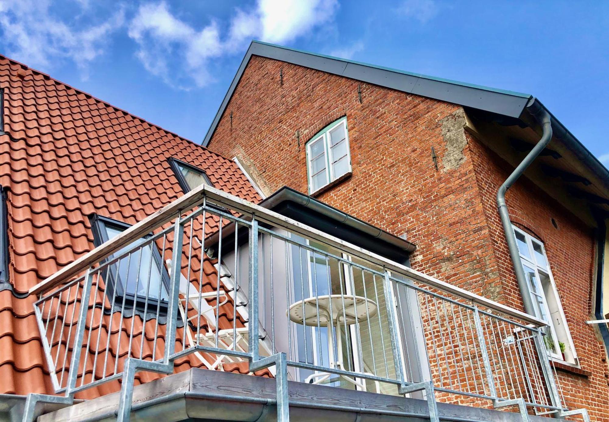 Gaestehaus Kajuete Direkt Am Wasser Friedrichstadt Extérieur photo