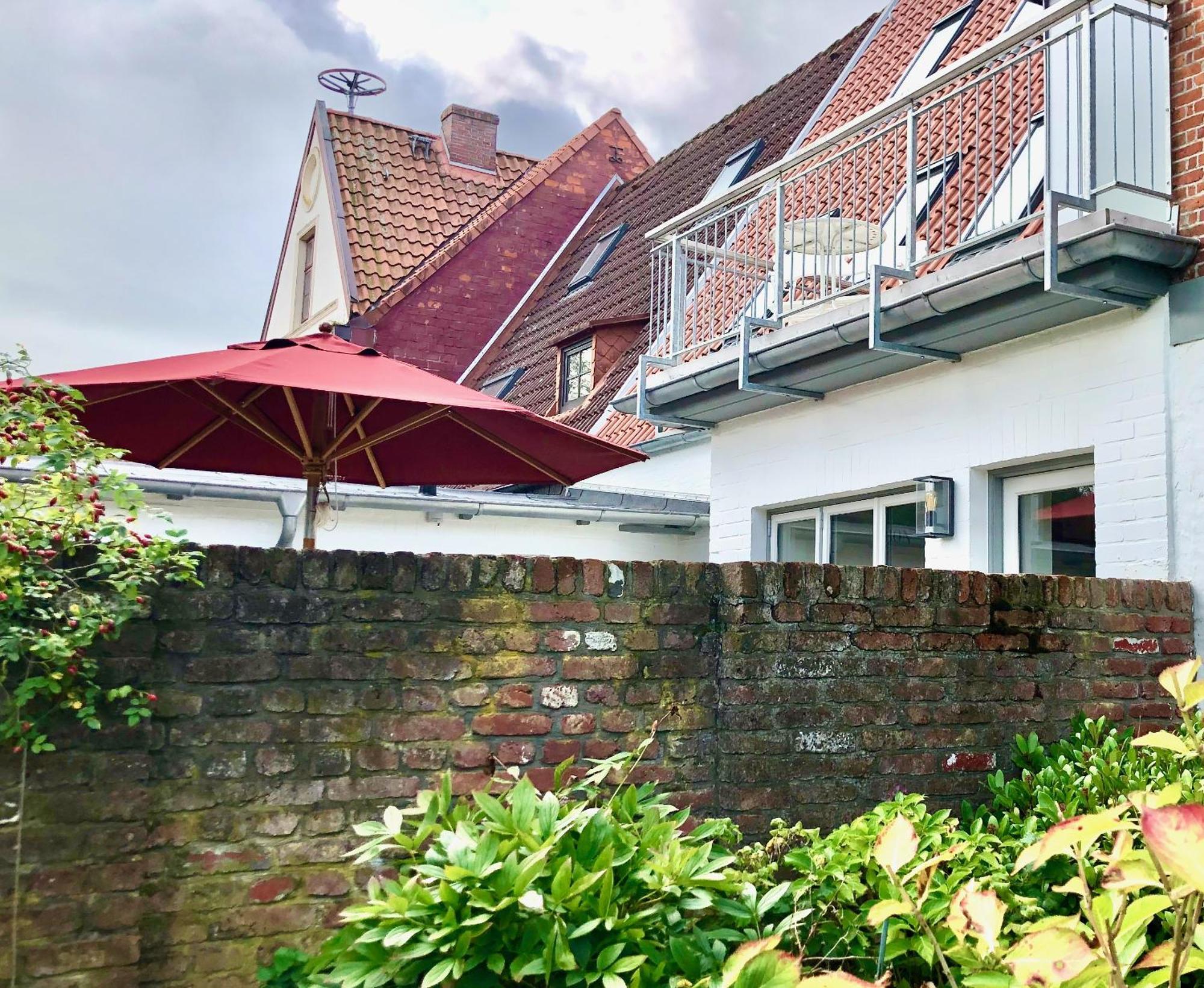 Gaestehaus Kajuete Direkt Am Wasser Friedrichstadt Extérieur photo