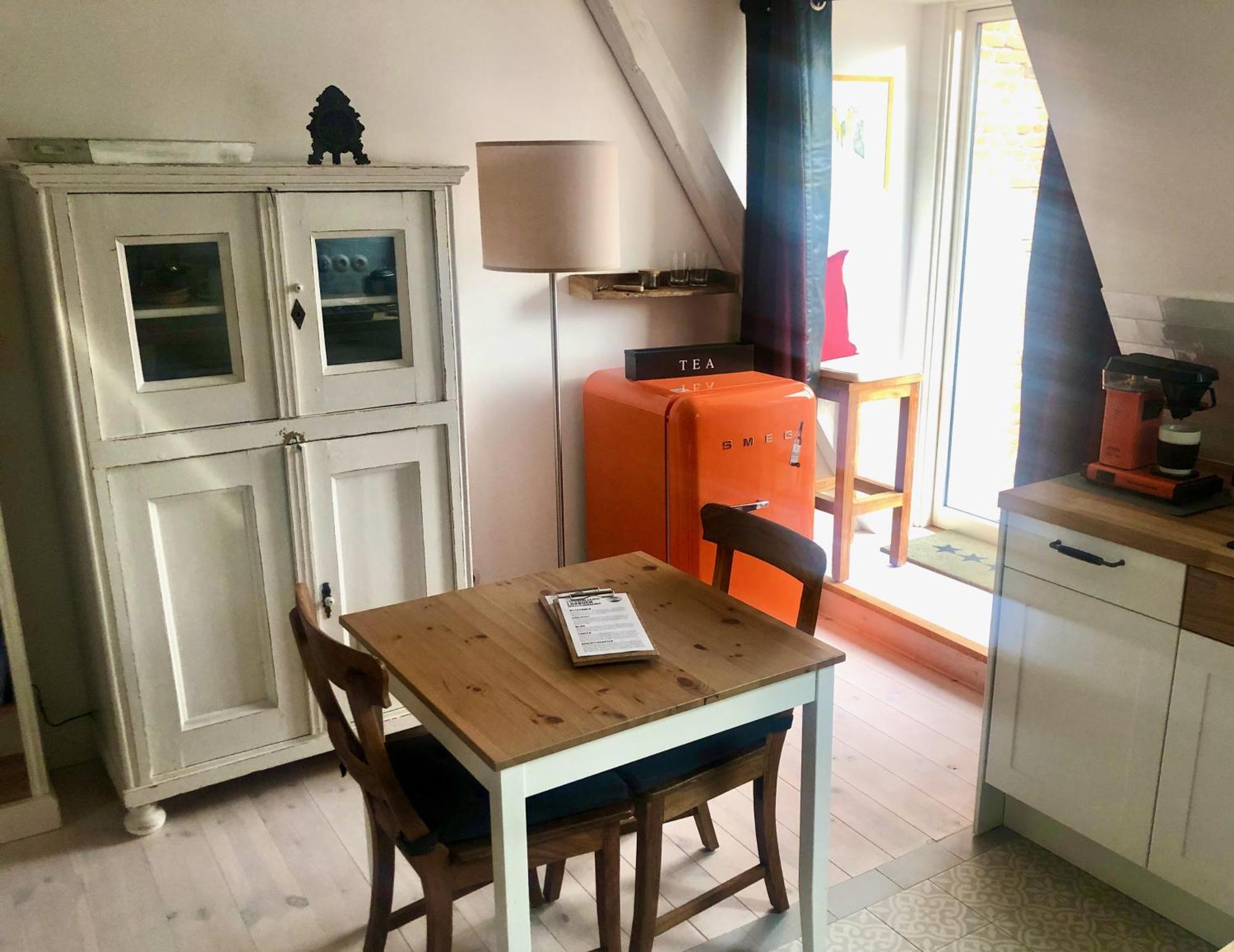 Gaestehaus Kajuete Direkt Am Wasser Friedrichstadt Chambre photo